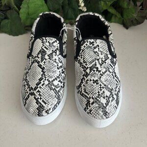 Womens Slip-On Sneakers Size 9 Snakeskin Print Casual Shoes